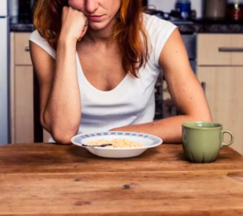 Không phải xu hướng chăm sóc sức khỏe nào cũng tốt. Có những chế độ dinh dưỡng hay luyện tập có thể gây hại hoặc gây chấn thương đến cơ thể của bạn.