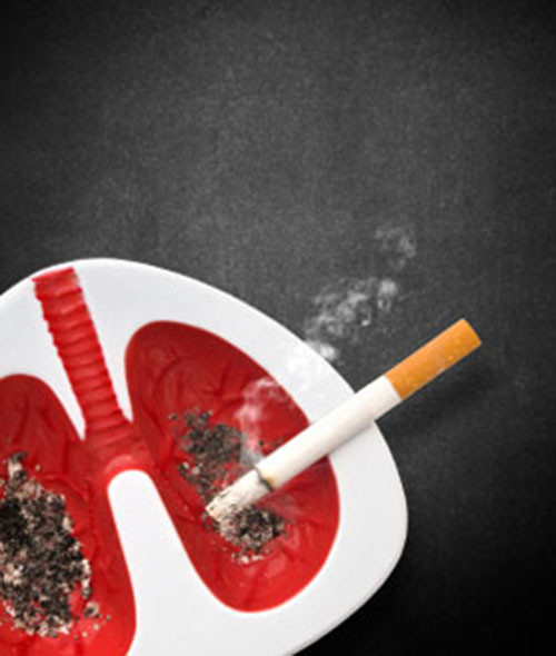 Tám giờ sau khi ngừng. Carbon monoxide trong máu giảm xuống bình thường. Mức độ oxy tăng lên bình thường.