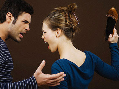 Gây ra các loại bệnh lý như béo phì, đau đầu, lão hóa sớm và thậm chí là tử vong. Bạn cần phải nhận thức về sự ghen tuông của mình, hãy đặt giới hạn cho nó. Ghen tuông có thể khiến bạn muốn ăn nhiều, lại toàn nạp vào cơ thể những loại đồ ăn nhanh rất có hại gây nên bệnh tiểu đường và béo phì.