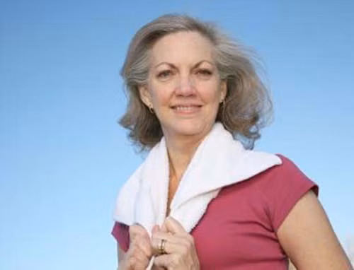 Phụ nữ hãy cố gắng thay đổi điều này bằng việc sống có mục đích như làm vườn, tham gia các câu lạc bộ hoặc duy trì các mối quan hệ xã hội của mình.