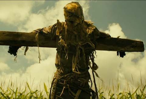 Kế đến, một số lính Pháp được cử đi để dụ quân Đức tiến đến cánh đồng mà họ đã bố trí sẵn "đội quân" bù nhìn.