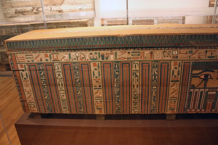 Những lời nguyền này được người Ai Cập thời cổ đại tin là sẽ giúp thi hài của vua chúa được toàn vẹn, không bị người lạ xâm phạm.