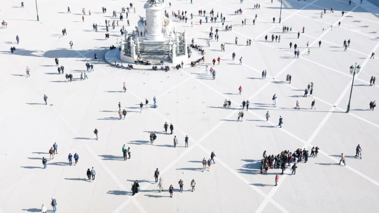 Quảng trường Praça do Comérciois còn được gọi là Terreiro do Paço (Quảng trường Hoàng cung) Lisbon, Bồ Đào Nha. Đây là một Di tích quốc gia của nước này trong hơn 100 năm qua.