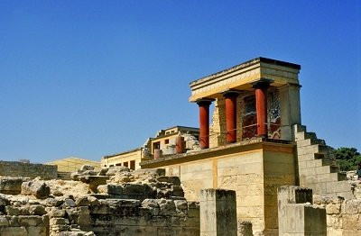 Nền văn minh Minoan trên đảo Crete được hình thành vào khoảng 5.000 năm trước. Thời kỳ cực thịnh của nền văn minh này là vào khoảng năm 1600 trước Công nguyên.