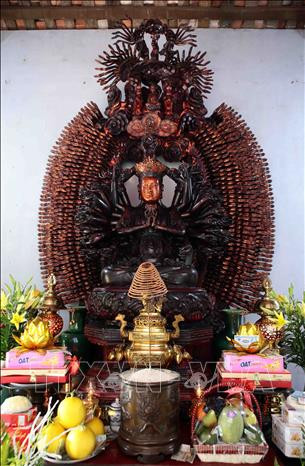 Cụ thể, tượng Quan Âm Thiên Thủ Thiên Nhãn tại chùa Mễ Sở là hiện vật gốc độc bản, có hình thức thể hiện độc đáo. Pho tượng này được các nghệ nhân xưa tạo tác hoàn toàn bằng kỹ thuật điêu khắc thủ công truyền thống hết sức công phu, tiêu biểu cho nền mỹ thuật đầu thế kỷ 19. Tượng Phật nghìn mắt nghìn tay mới được công nhận bảo vật quốc gia là pho tượng có nhiều tay nhất ở Việt Nam khi có tới 1.113 tay và 1.113 mắt.