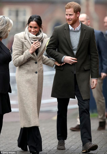 Với sự chào đời của thành viên mới này, Hoàng gia Anh tiếp tục có sự nối dài về danh sách thừa kế ngai vàng.