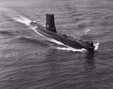 Không lâu sau, Mỹ và Liên Xô đạt được thỏa thuận. Trong đó, Mỹ rút tên lửa khỏi Thổ Nhĩ Kỳ và hứa không gây chiến với Cuba. Đổi lại, Liên Xô từ bỏ ý định đặt vũ khí hạt nhân tại Cuba. Video: Mỹ rút khỏi hiệp ước hạt nhân INF với Nga (nguồn: VTC14)