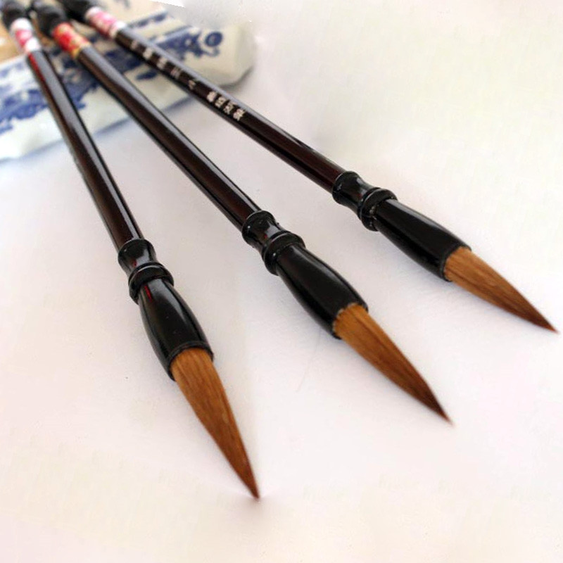 4. Bút lông là một bảo bối phong thủy được nhiều gia đình lựa chọn nhằm giúp các sĩ tử thành công trên con đường khoa cử.