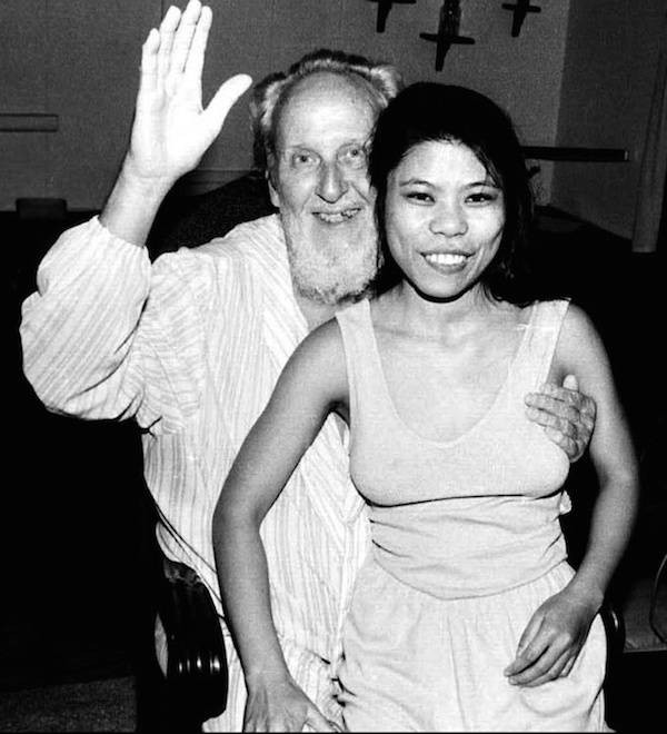 Năm 1968, David Brandt Berg (trong ảnh) sáng lập giáo phái bệnh hoạn "Children of God" (Những đứa trẻ của Chúa) ở California, Mỹ.