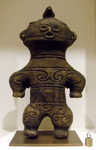 Trong suốt nhiều thập kỷ qua, các chuyên gia Nhật Bản đã tìm thấy khoảng 15.000 bức tượng “dogu” trên khắp đất nước.