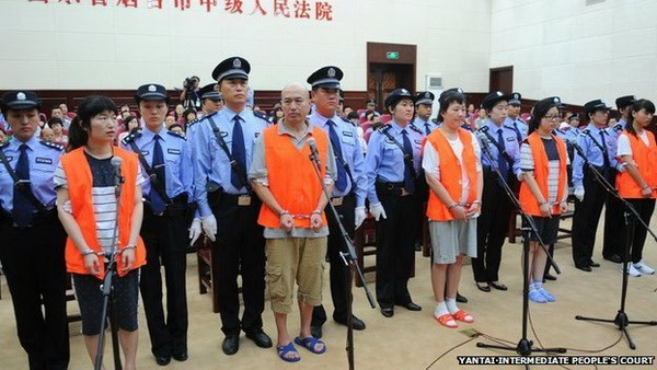 Việc người phụ nữ Wu Shuoyan, 37 tuổi, bị 5 thành viên của giáo phái mang tên Hội thánh Thiên chúa Toàn năng tấn công và giết chết hồi tháng 5/2014 gây rúng động dư luận.