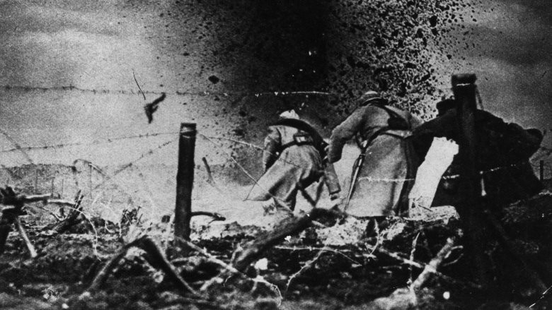 Chiến hào trở thành nơi sống và chiến đấu của binh sĩ các nước tham gia Thế chiến 1.