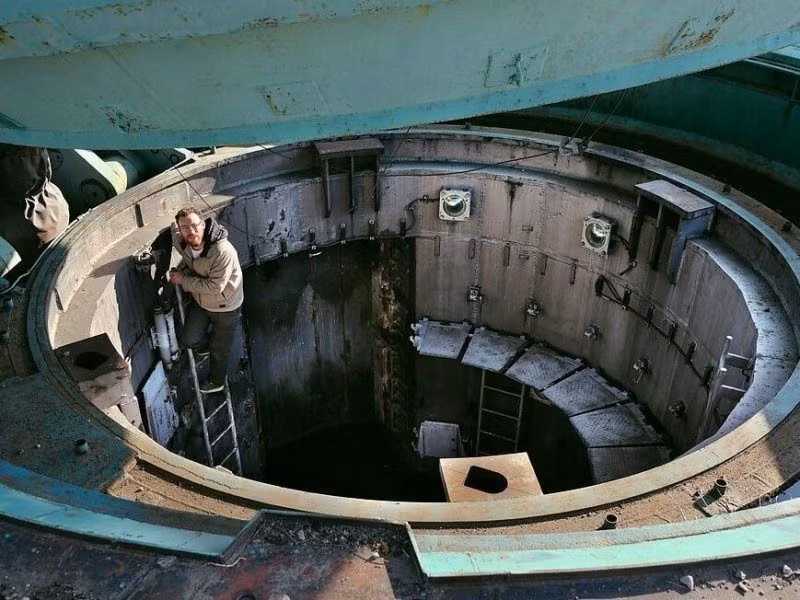 Đây là một silo phóng tên lửa hạt nhân tại cơ sở hạt nhân của Liên Xô tại Ukraine.