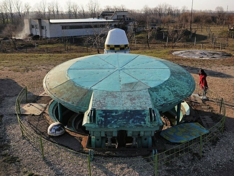 Nhiếp ảnh gia New Zealand Amos Chapple đã ghé thăm cơ sở hạt nhân tuyệt mật một thời này.