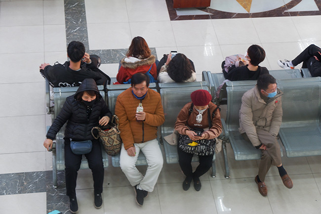 Dịp Tết Dương lịch, nhiều nhà xe cũng tăng cường thêm chuyến trong ngày để phục vụ nhu cầu đi lại của người dân. 