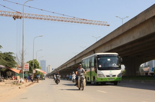 Kinh hai tu than rinh rap tren dau nguoi dan Ha Noi