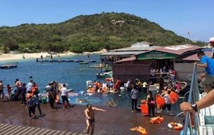 Tu vong vi kiet suc khi cuu nhieu nguoi vu sap be noi