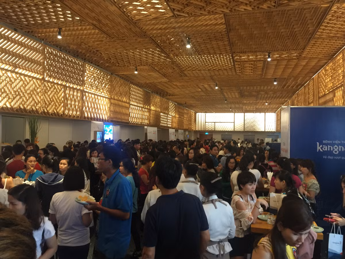 2.000 nguoi chen chan trong hoi thao tham my chuan Han-Hinh-15