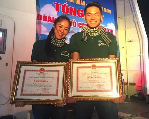 Dien vien Le Phuong trai long ve ban trai sau do vo-Hinh-2