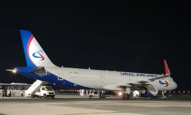 Ngày 3/1/2025, Bộ Hàng không Dân dụng Ai Cập thông tin máy bay Airbus số hiệu A-321 của hãng hàng không Ural Airlines chở 236 hành khách đã phải hạ cánh khẩn cấp chỉ sau 10 phút cất cánh. Máy bay đã phải quay trở lại sân bay Sharm El-Sheikh ngay sau khi vừa mới khởi hành đến thành phố Yekaterinburg của Nga. Ảnh: Egypt Today.