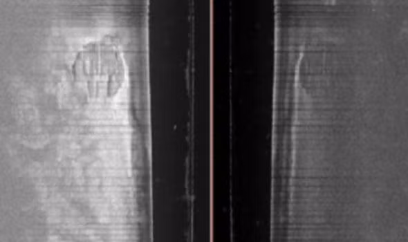 Mẫu vật thu thập từ khu vực phát hiện vật thể bí ẩn và từ Phó giáo sư địa chất Volker Brüchert ở Đại học Stockholm cho thấy đó là đá granite, gneis và sa thạch. Đây là những loại đá nằm ở bồn địa sông băng như biển Baltic. Ảnh: Ocean X Team.