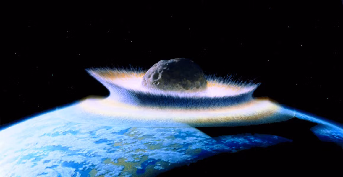 Các nhà khoa học đồng ý rằng, Savonoski có thể là miệng hố va chạm thiên thạch hoặc hồ maar. Thế nhưng, câu trả lời chính xác chỉ có thể được đưa ra thông qua quá trình nghiên cứu sâu hơn. Savonoski đã trải qua ít nhất một sự kiện băng hà từ khi hình thành, có nghĩa nó từng bị nuốt chửng bởi một tảng băng khi các sông băng bao phủ vùng tây nam Alaska lần gần nhất cách đây 14.700 - 23.000 năm. Ảnh: Don Davis Via NASA Image and Video Library.