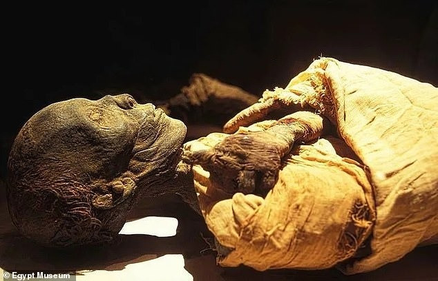 Sau hơn 100 năm kể từ khi lăng mộ của pharaoh Tutankhamun được phát hiện ở Thung lũng các vị vua vào năm 1922, các nhà khảo cổ Ai Cập xác nhận việc tìm thấy lăng mộ hoàng gia của pharaoh Thutmose II vào ngày 18/2. Ảnh: Egypt Museum.
