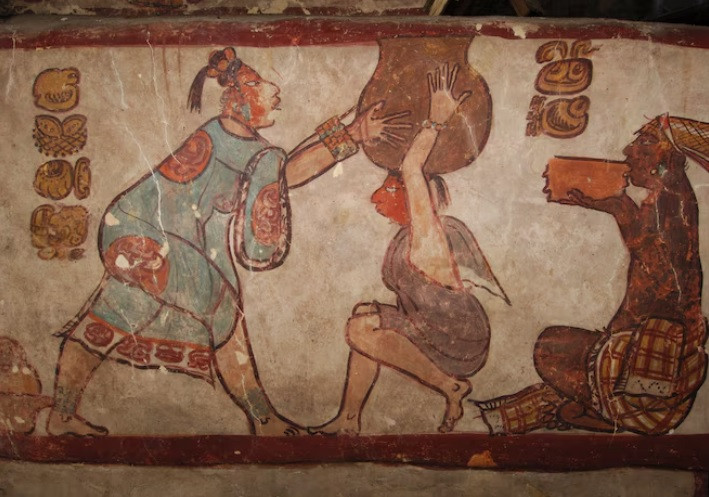 Nhóm của chuyên gia Magdalena cho hay đã tìm thấy hàng trăm hiện vật của người Maya bên dưới vùng nước của hồ Petén Itzá, gần đảo Flores. Hòn đảo này từng là thuộc Nojpeté (còn được gọi là Tayasal) - thủ đô của nền văn minh Maya. Ảnh: Kenneth Garrett, Nat Geo Image Collection.