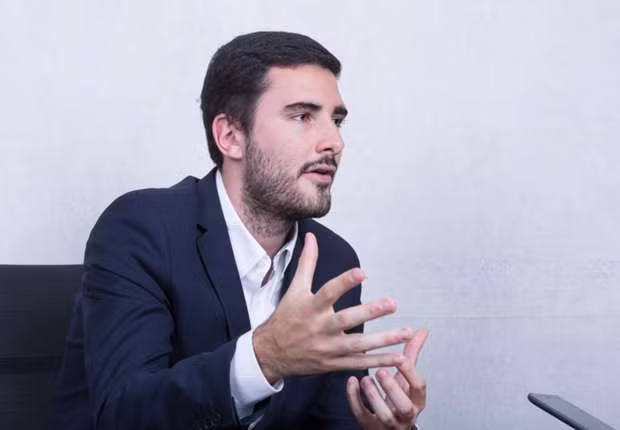 Trước mắt chúng tôi là giải vô địch châu Á. Toàn đội đã thể hiện tinh thần rất tốt trong trận đấu này và tôi hy vọng điều đó sẽ tiếp tục được duy trì trong thời gian tới. Lời cuối cùng, tôi chân thành cảm ơn cũng như gửi lời xin lỗi sâu sắc tới các CĐV, những người đã bỏ thời gian quý báu để cổ vũ cho U15 Thái Lan".