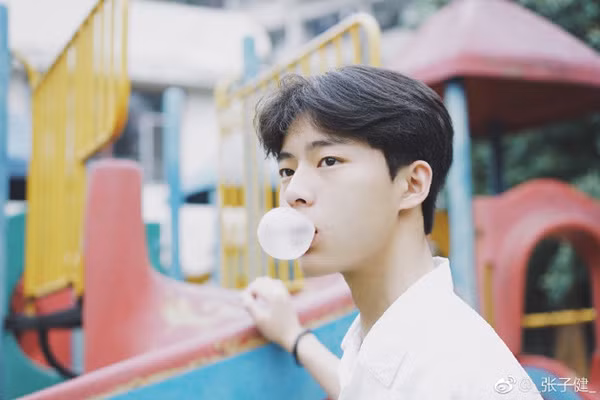 Vẻ đẹp mật ngọt này khiến bất kỳ cô gái nào cũng phải đứng tim