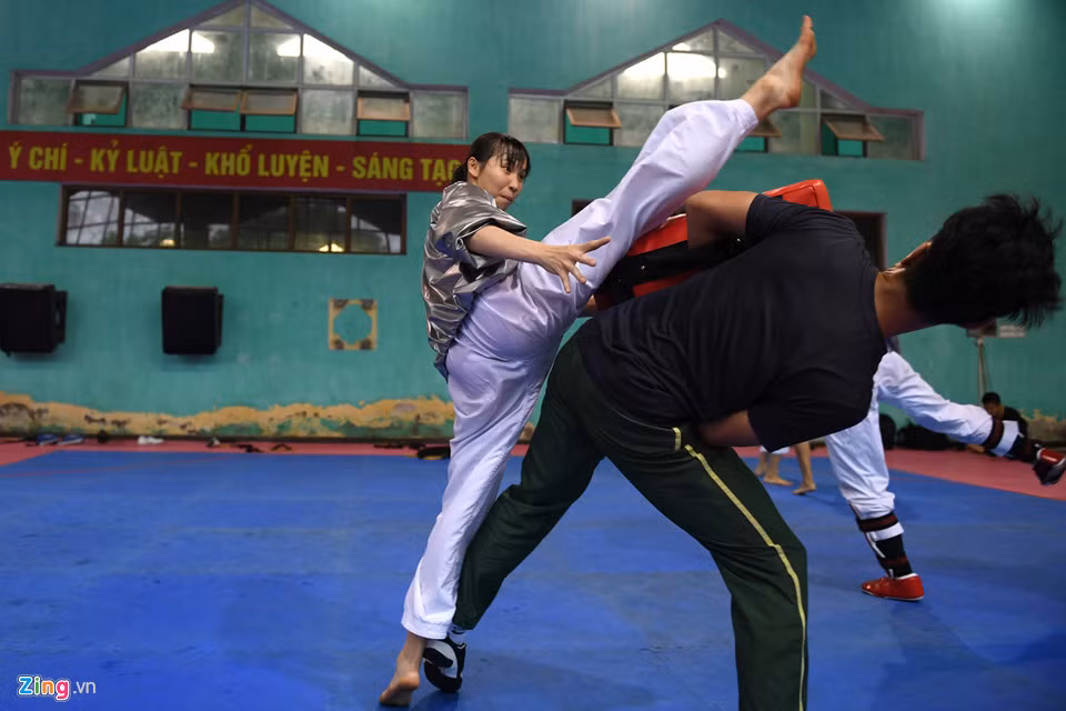 Ngôi sao sáng nhất trong đội tuyển taekwondo Việt Nam phải nhắc đến là Trương Thị Kim Tuyền. Cô vừa giành được tấm huy chương bạc thế giới ở hạng đối kháng dưới 46 kg tại Hàn Quốc, thành tích tốt nhất của taekwondo Việt Nam ở giải từ trước tới nay. Năm 2015, Tuyền cũng giành huy chương vàng SEA Games, sau đó đứng trên bục cao nhất của các giải trẻ châu Á, Đông Nam Á những năm tiếp theo.