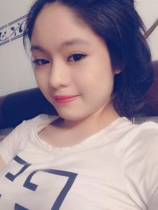 Hàng ngày phải chịu đựng những cơn đau quằn quại, nhưng Quỳnh Hương vẫn cố gắng online, ngắm nhìn những hành động, việc làm thể hiện tấm lòng của mọi người. 