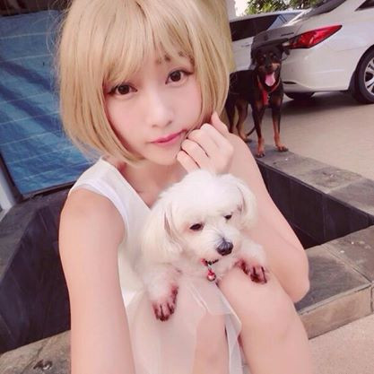  Khuôn mặt thanh tú và đôi mắt to khiến Brandy chinh phục hầu hết các chàng trai ở Malaysia. Tên tuổi của cô cũng được biết đến ở nhiều quốc gia, cộng đồng mạng các nước châu Á. 