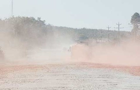 Binh Phuoc hop khan cap vi khoi bui