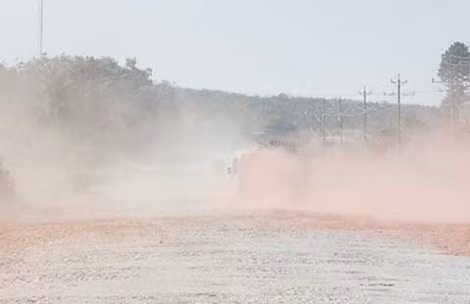 Binh Phuoc hop khan cap vi khoi bui