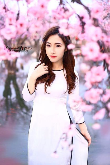 Dù vật vả, bận bịu nhưng Phương Hường vẫn tạo nhịp sống rất tươi trẻ, giàu tâm huyết với mọi mục tiêu và công việc của mình.