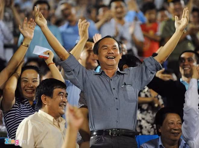 Bau Duc khong cam Cong Phuong yeu duong-Hinh-2