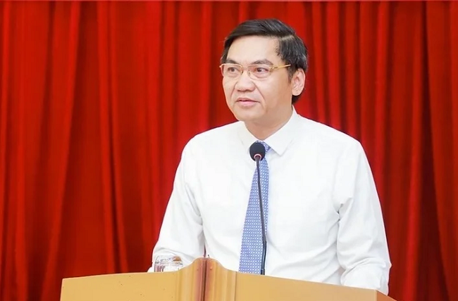 Ông Hoàng Nghĩa Hiếu giữ chức Chủ tịch HĐND tỉnh Nghệ An Ong Hoang Nghia Hieu giu chuc Chu tich HDND tinh Nghe An