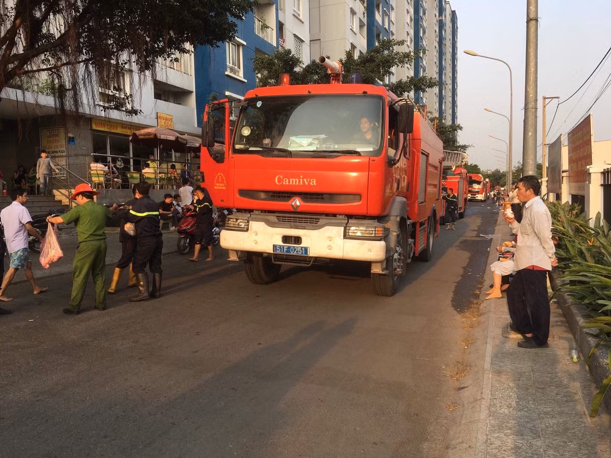 Chay chung cu Carina Plaza: He thong chuong bao chay “te liet“?-Hinh-4