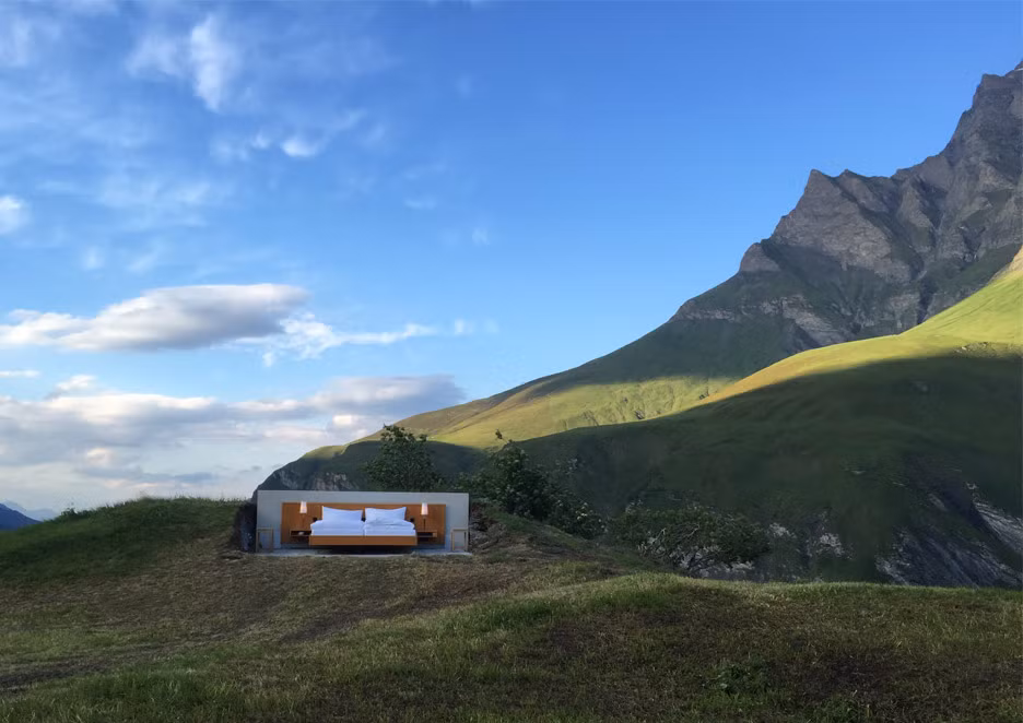 Nằm trên độ cao gần 2000 mét so với mực nước biển, khách sạn không trần, không tường, không phòng tắm, Null Stern ở Thụy Sĩ đang thu hút sự chú ý của đông đảo du khách thế giới.