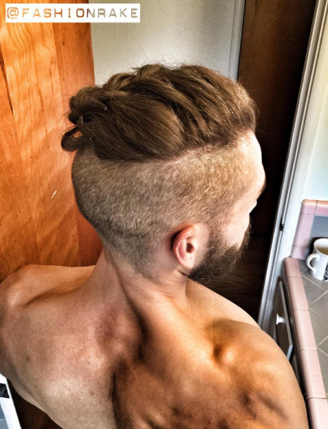 Trong khi đó, undercut là kiểu tóc chỉ cạo ngắn hai bên và sau gáy đã được các quý ông Mỹ ưa chuộng vào những năm 1920, 1930. Ảnh: Instagram fashionrake.