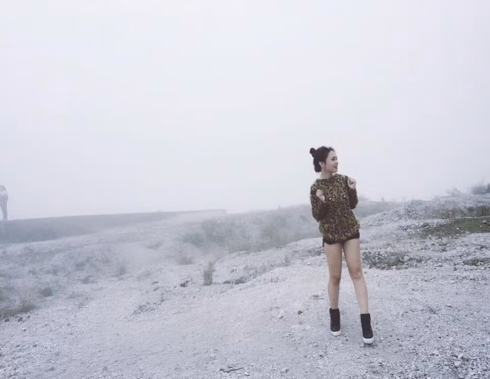 Mộc Châu Cao nguyên Mộc Châu thuộc huyện Mộc Châu, tỉnh Sơn La. Cao nguyên Mộc Châu có độ cao trung bình 1.050m so với mực nước biển, mang đặc trưng của khí hậu cận ôn đới. Ảnh: Facebook Hạ Ngân.