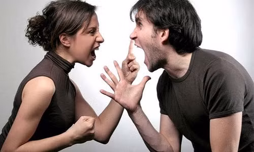 Guc nga phat hien bi mat nguoi yeu khong bao gio chiu hon