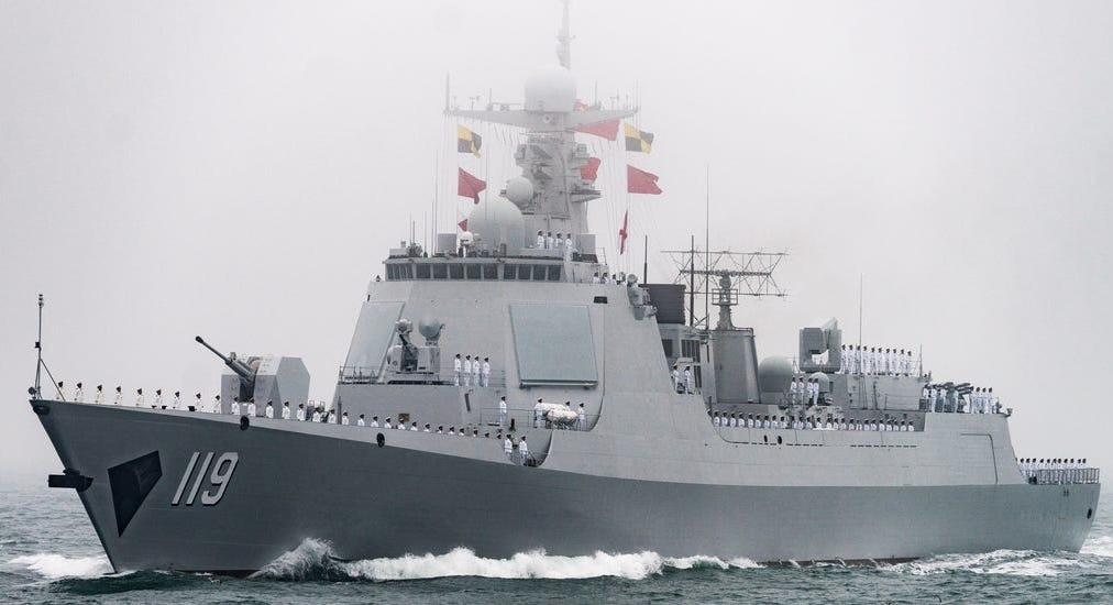 Mới đây, mạng xã hội Trung Quốc đã xuất hiện những bức ảnh cho thấy Hải Quân nước này đang liên tiếp triển khai đóng khu trục hạm Type 052D.