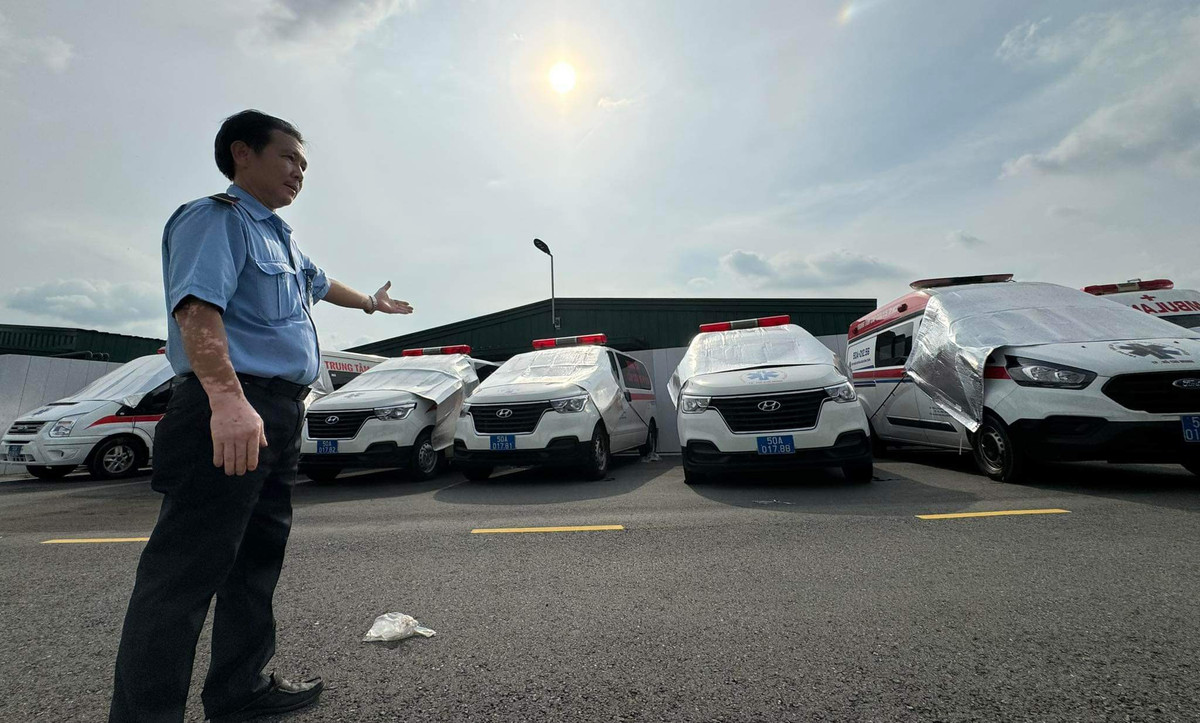 Đội xe cứu thương của Trung tâm Cấp cứu 115 luôn sẵn sàng làm nhiệm vụ.