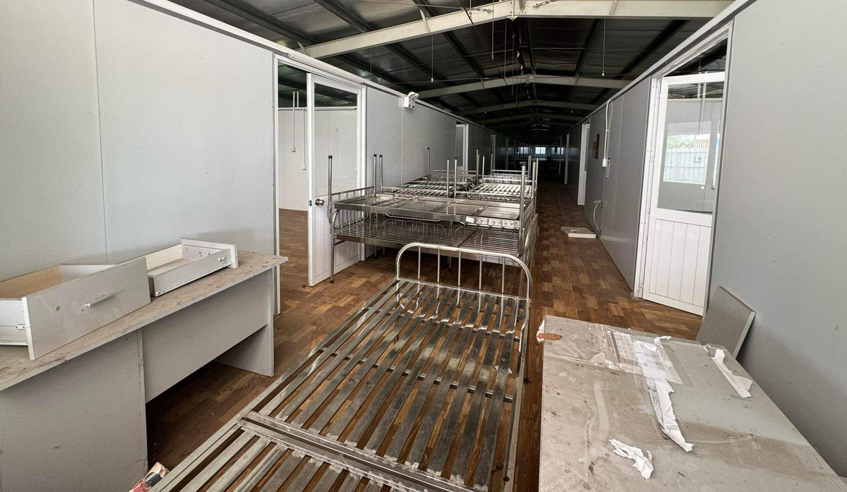 Sau khi giải thể Bệnh viện điều trị bệnh nhân COVID-19 miền Bắc tại quận Hoàng Mai, Hà Nội thì đây là BVDC duy nhất trên cả nước còn duy trì hoạt động.