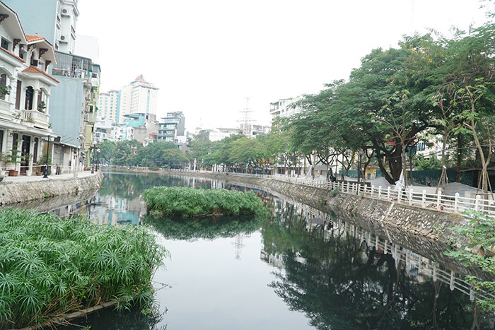 Phố ẩm thực đêm Đảo Ngọc Ngũ Xã đi vào hoạt động sẽ là phố ẩm thực thứ hai của Hà Nội. Trước đó, phố Tống Duy Tân - Cấm Chỉ là phố văn hóa ẩm thực đầu tiên của Thủ đô, được khai trương từ 10 năm trước.