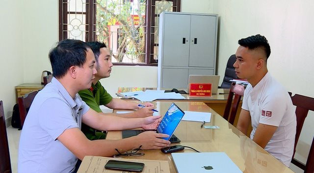  Triệt phá đường dây cá độ bóng đá qua mạng hơn 1.000 tỷ đồng: Ngày 13/11, Công an tỉnh Bắc Ninh phối hợp với Cục An ninh mạng và Phòng, chống tội phạm sử dụng công nghệ cao (Bộ Công an) phá thành công chuyên án, bắt giữ 6 đối tượng trong đường dây đánh bạc qua mạng bằng hình thức cá độ bóng đá qua trang Bong88 (Manga88.com) với tổng số tiền hơn 1.000 tỷ đồng. Các đối tượng có thủ đoạn phạm tội mới, tinh vi, có tính ẩn danh, độ bảo mật cao nên gây khó khăn trong quá trình điều tra. Quá trình bắt giữ, khám xét, Cơ quan điều tra đã tạm giữ 15 điện thoại, 4 xe ô tô, nhiều thẻ ngân hàng, giấy tờ, đồ vật, tài liệu khác liên quan.