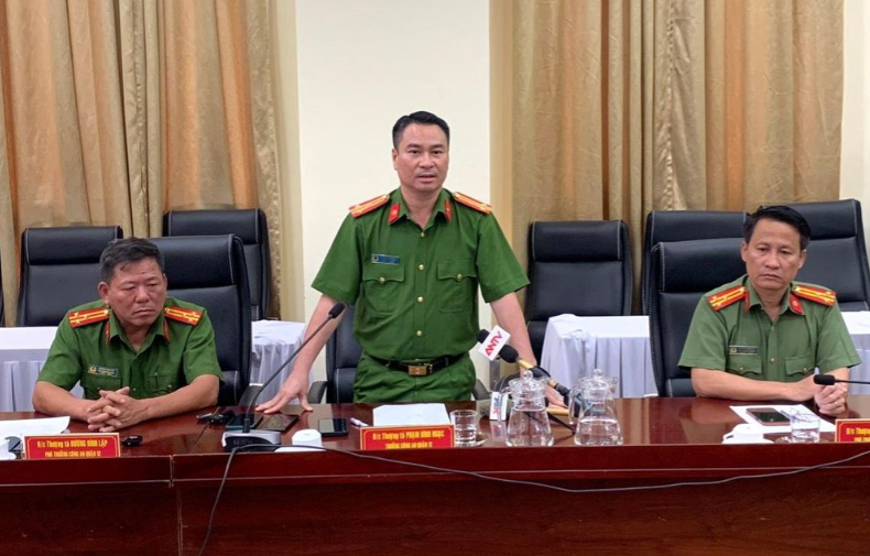 Trả lời tại buổi họp báo, cung cấp thông tin về chuyên án, thượng tá Phạm Đình Ngọc - Trưởng Công an quận 12, cho biết, Công ty Luật TNHH Power Law có chức năng tư vấn pháp luật. Tuy nhiên, số lượng nhân viên rất đông, 160-200 người. Điều này khiến cảnh sát nghi ngờ công ty này hoạt động mờ ám.