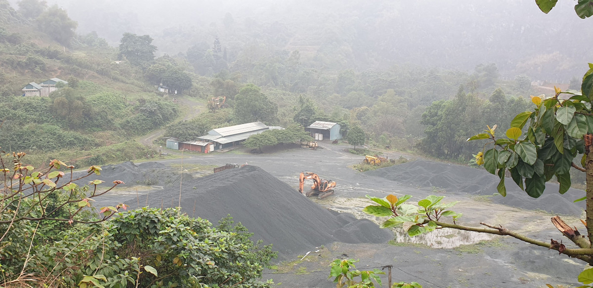 Sở Tài nguyên Môi trường Hà Nội và UBND huyện Quốc Oai đã nhiều lần có văn bản đốc thúc, yêu cầu Công ty TNHH một thành viên Đầu tư xây dựng khai thác mỏ Thuận Phát thực hiện nộp hồ sơ đóng cửa mỏ nhưng công ty này vẫn chây ì, trốn trách trách nhiệm sau khi đã "ăn" khoáng sản trong nhiều năm.
